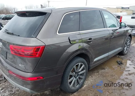 2018 Audi Q7 3.0T Premium z USA, uszkodzony, nr VIN WA1VAAF72JD011115